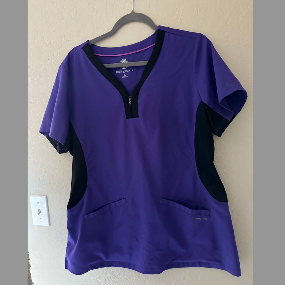 Healing Hands Scrub Top Sz XL